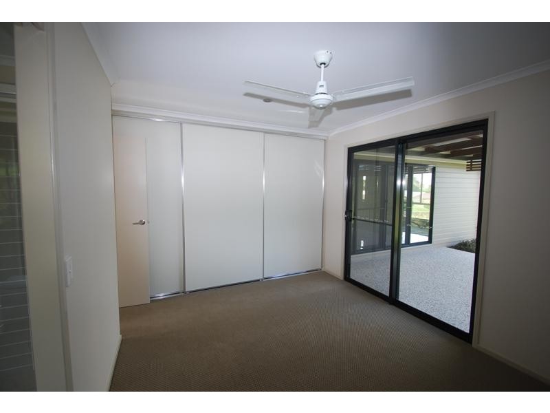 59 Robertson Drive, Burnside QLD 4560