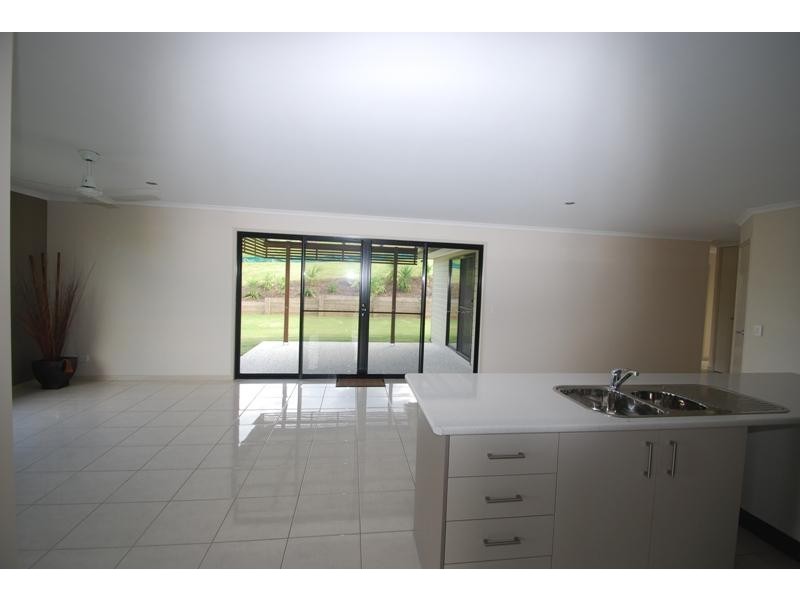 59 Robertson Drive, Burnside QLD 4560