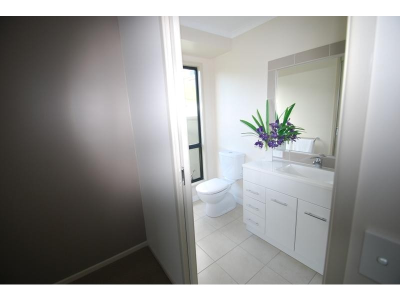 59 Robertson Drive, Burnside QLD 4560