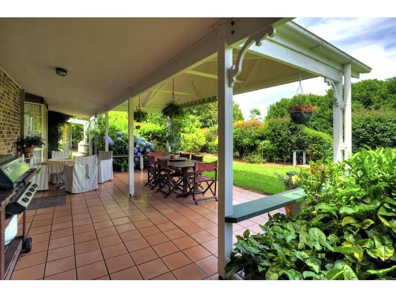 8 Ensbey Road, Flaxton QLD 4560