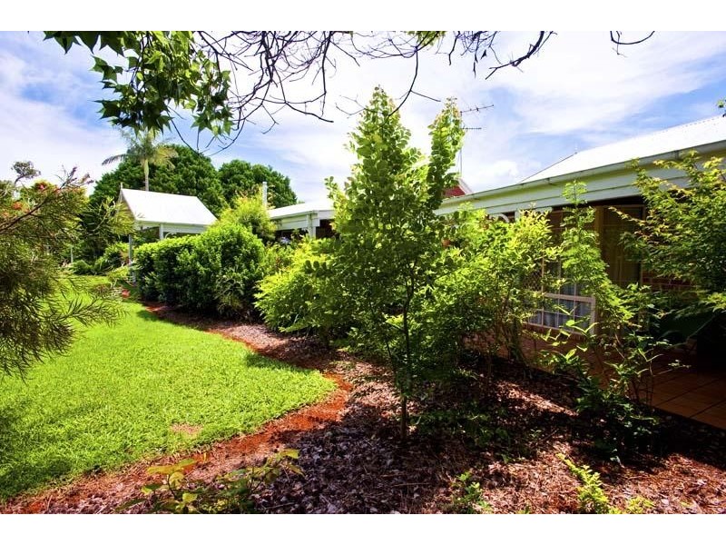 8 Ensbey Road, Flaxton QLD 4560