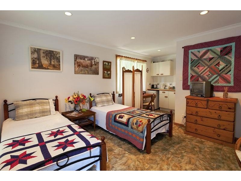8 Ensbey Road, Flaxton QLD 4560