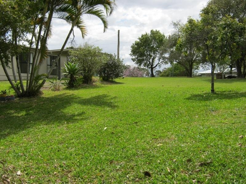 19 Oleander Drive, Nambour QLD 4560