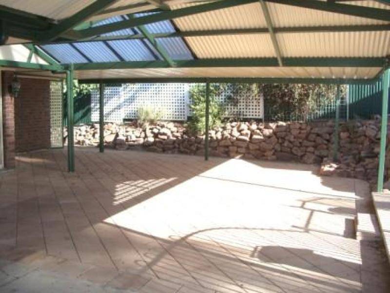 22 BEARE STREET, Clare SA 5453