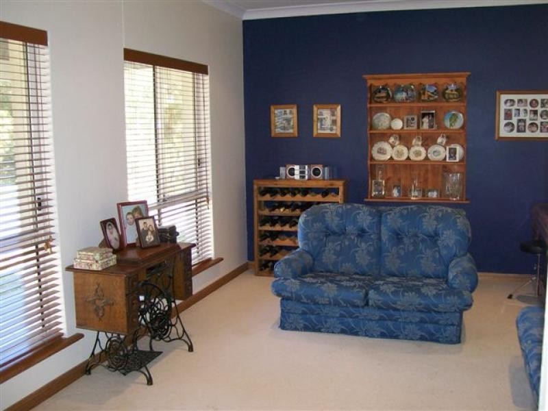 11 JARMAN CRESCENT, Clare SA 5453