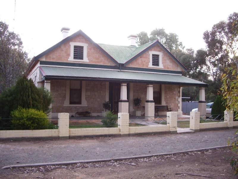37 SIXTH ST., Koolunga SA 5464