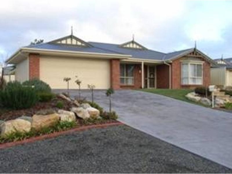 6 ROCKY GLEN COURT, Clare SA 5453