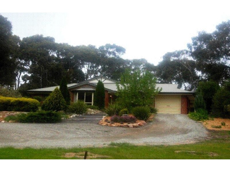 14 WALLER DRIVE, Clare SA 5453