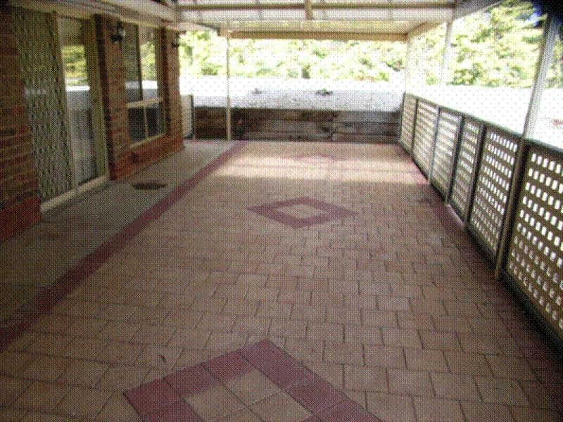 14 WALLER DRIVE, Clare SA 5453