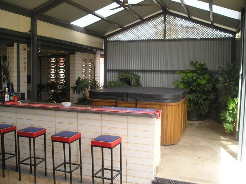 26 BEARE STREET, Clare SA 5453