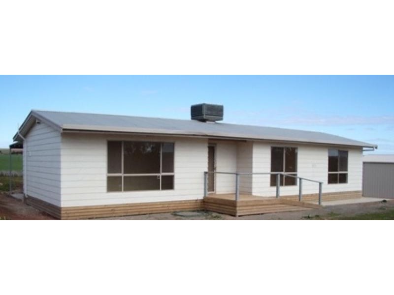 2 RAGLAN STREET, Auburn SA 5451