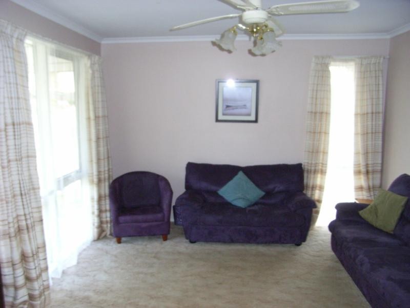 3 NEWTON LONG DRIVE, Clare SA 5453