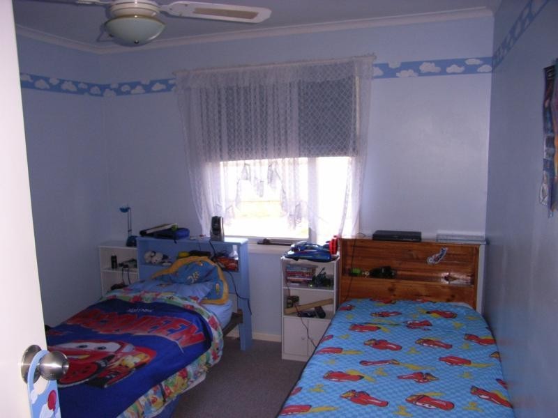 3 NEWTON LONG DRIVE, Clare SA 5453