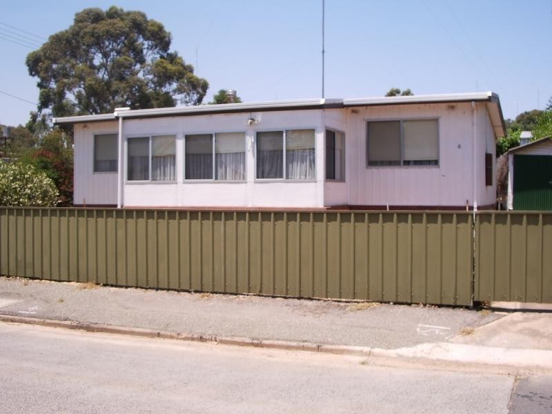 6 POWELL STREET, Clare SA 5453