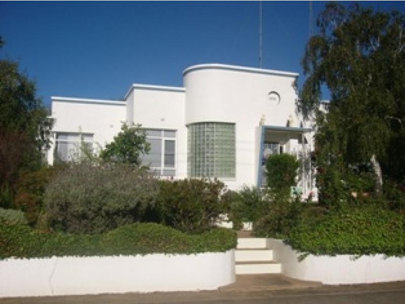 104 Main North Road, Clare SA 5453