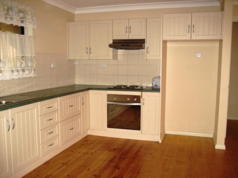 12 MICHAEL COURT, Clare SA 5453