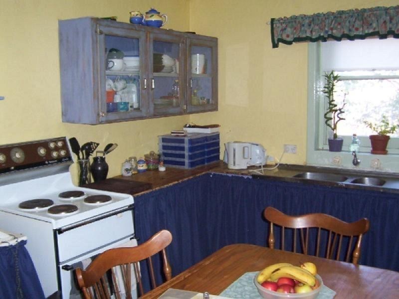 15 Quarry Street, Burra SA 5417