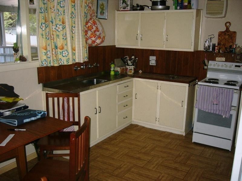 1 Phoenix Avenue, Clare SA 5453