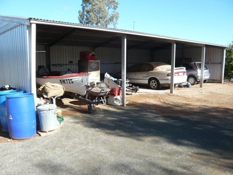 70 Park Terrace, Gladstone SA 5473