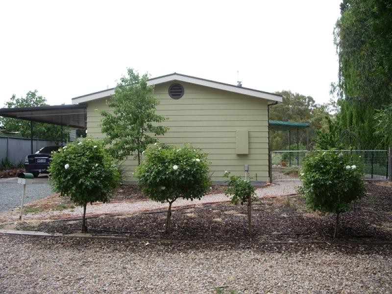 1 Charles Street, Clare SA 5453