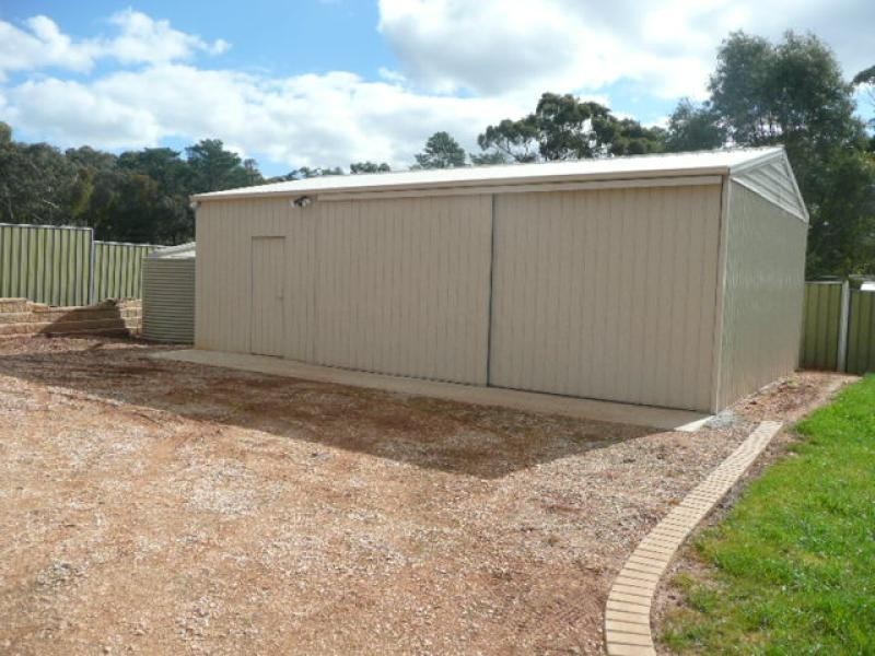 26 Blyth Road, Clare SA 5453