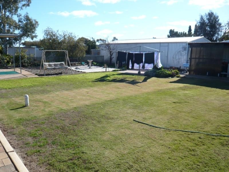 70 Park Terrace, Gladstone SA 5473