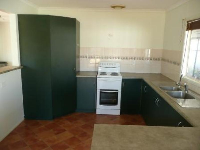 1 Charles Street, Clare SA 5453