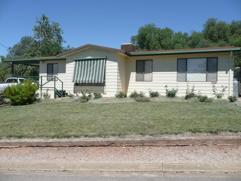 54 King Street, Clare SA 5453