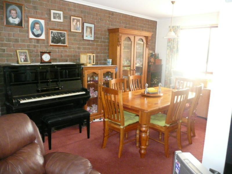 15 Henry Street, Clare SA 5453