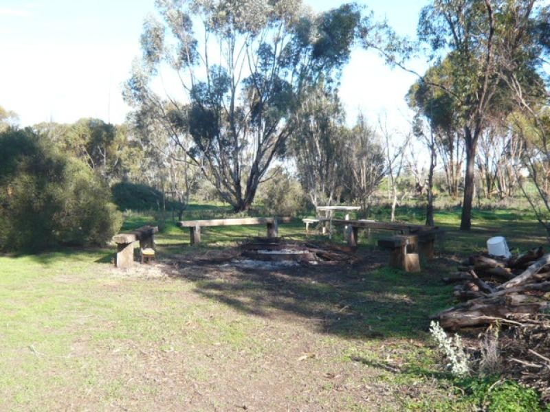 Bowmans Road (4.7 acs approx), Whitwarta SA 5461
