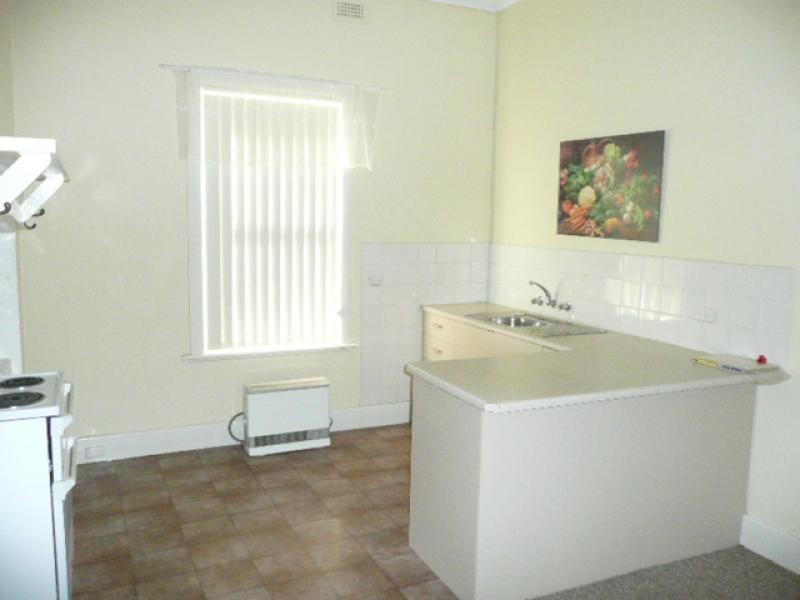 3 DOMINIC STREET, Clare SA 5453