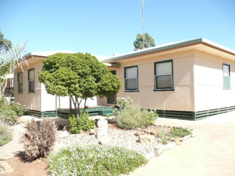 3 Kelly Street, Clare, Clare SA 5453