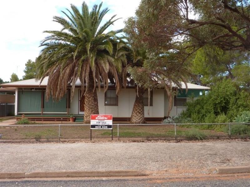 26 Cradock Road, Hawker SA 5434