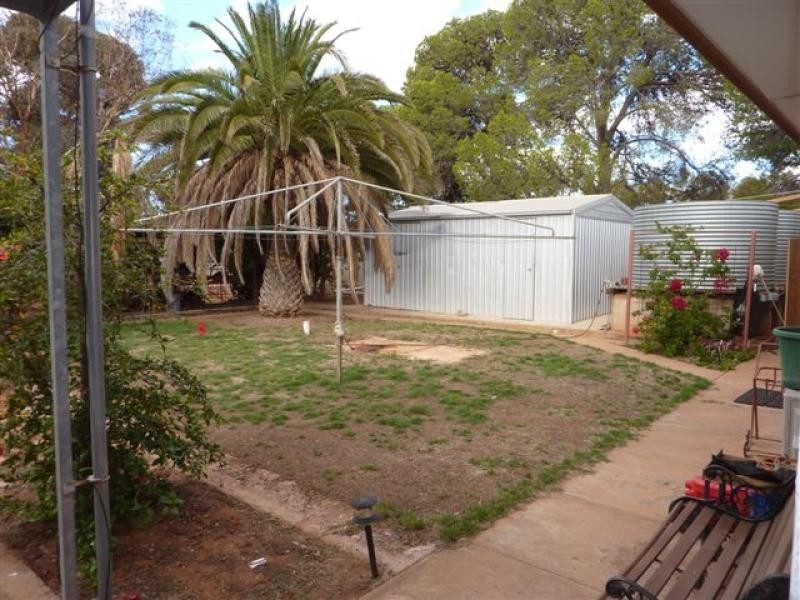 26 Cradock Road, Hawker SA 5434
