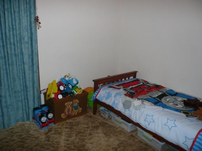 16 Geddes Avenue, Clare SA 5453