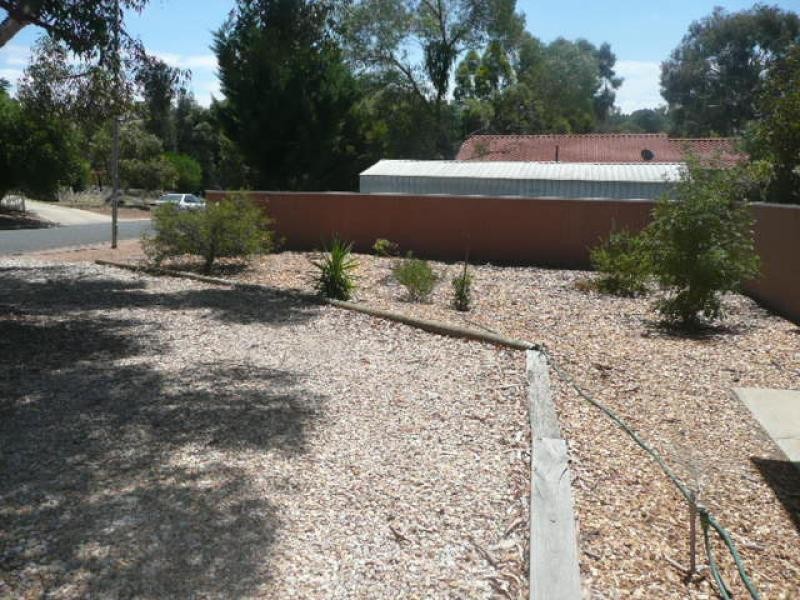 3 Newton Long Drive, Clare SA 5453