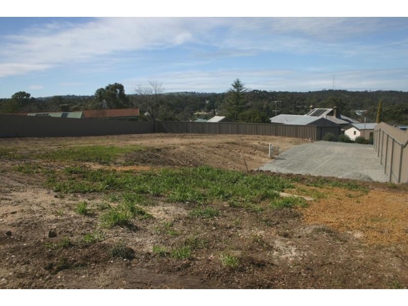 1 Bright Street, Clare SA 5453