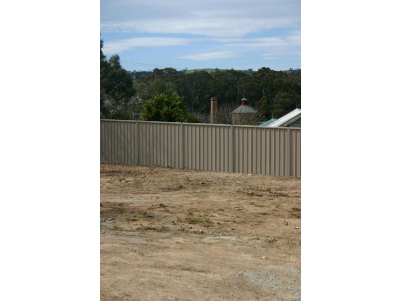 1 Bright Street, Clare SA 5453