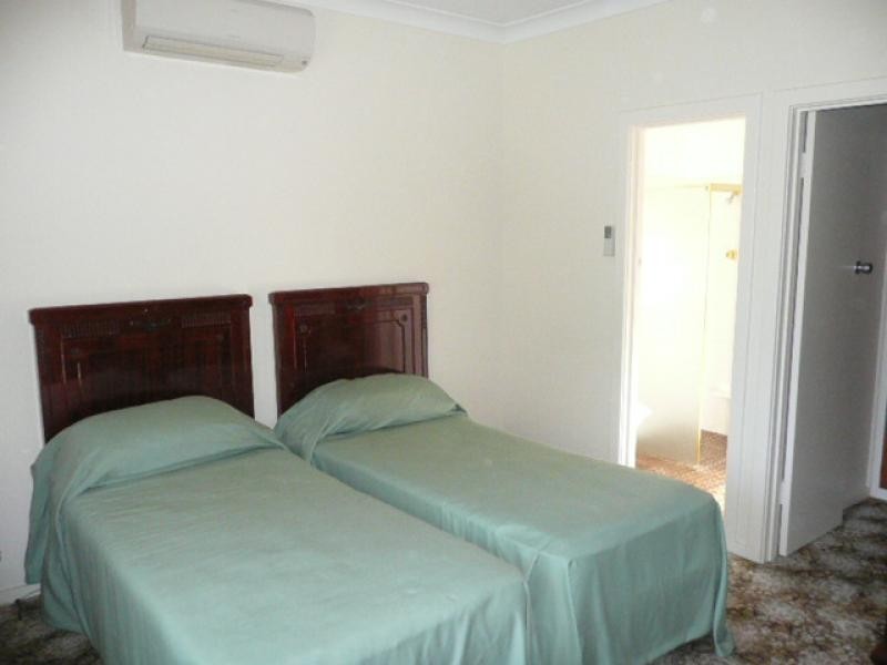 13 Queen St, Burra SA 5417