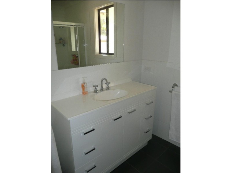 3 Jessie Street, Clare SA 5453