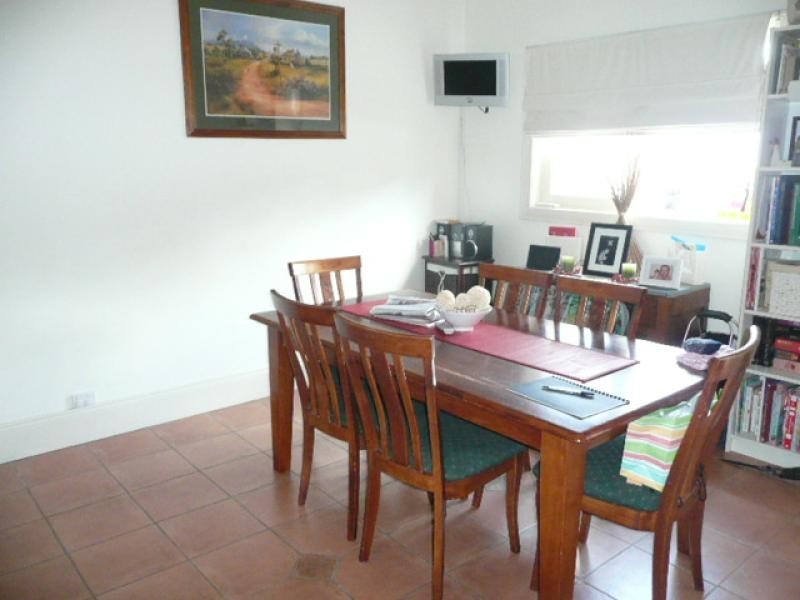 10 Wright Street, Clare SA 5453