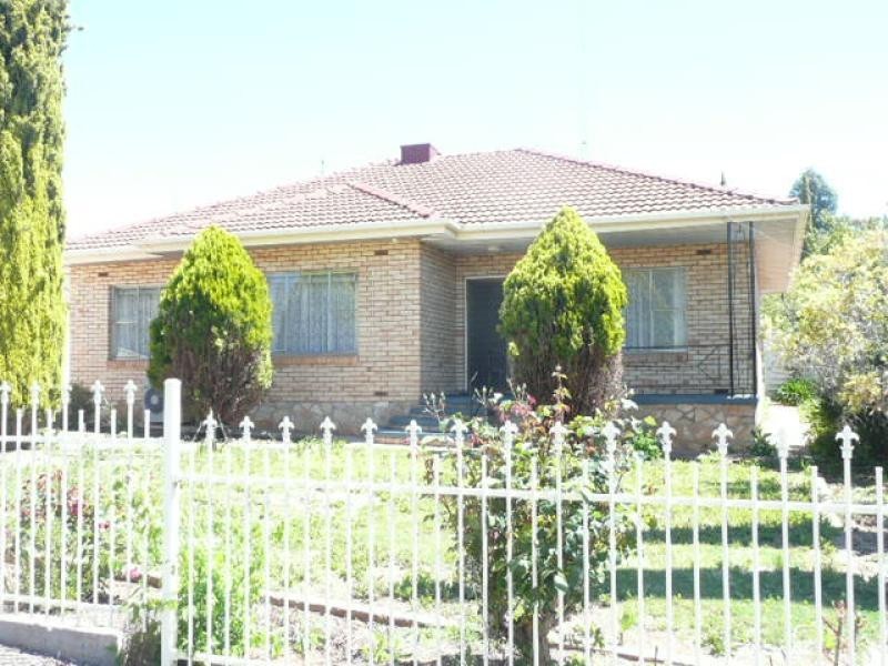 28 King Street, Clare SA 5453