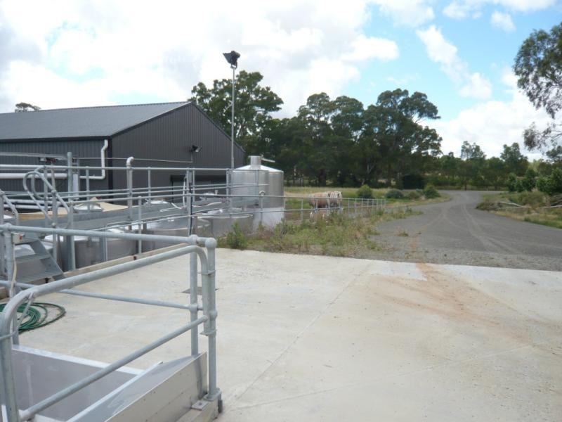 Spring Gully Rd 32 .37 ha, Clare SA 5453