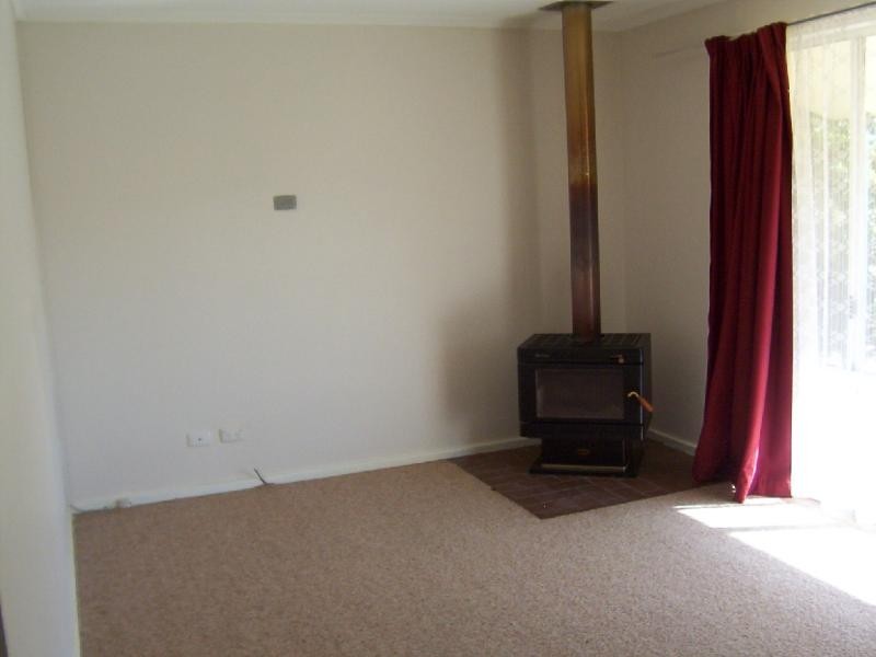 7 Essex Street, Burra SA 5417