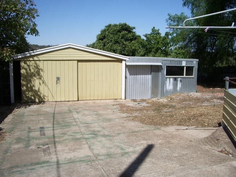 8 Sabine Street, Clare SA 5453