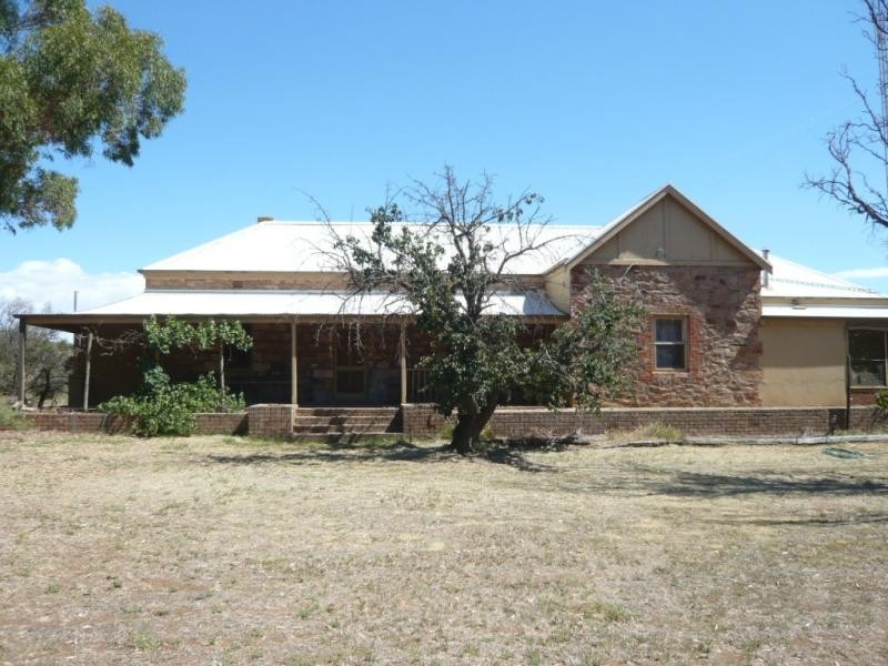 235 .44ha Popperinghi 581.9acs, Hallett SA 5419