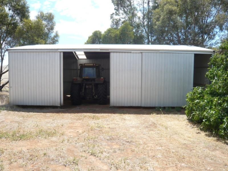 235 .44ha Popperinghi 581.9acs, Hallett SA 5419