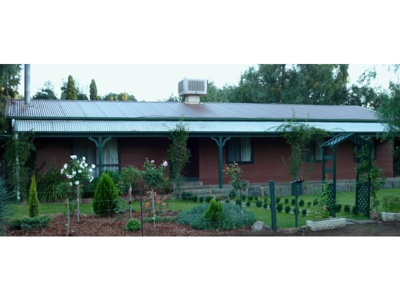 1 The Grove, Burra SA 5417