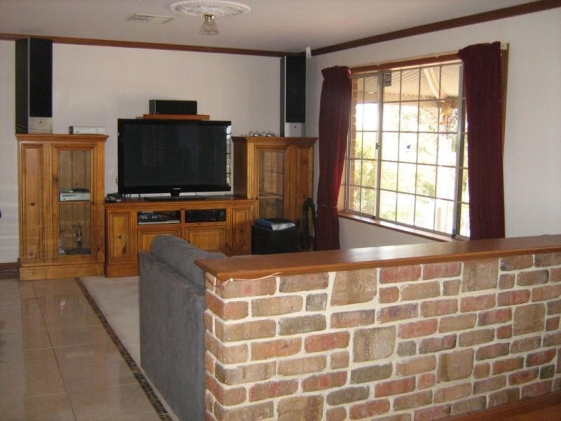 10 Michael Court, Clare SA 5453