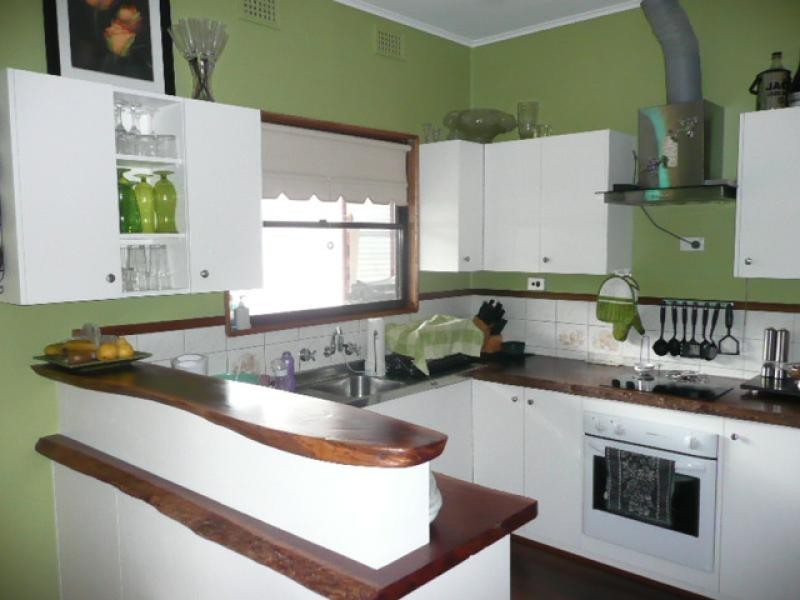 22 Melrose Ave, Clare SA 5453